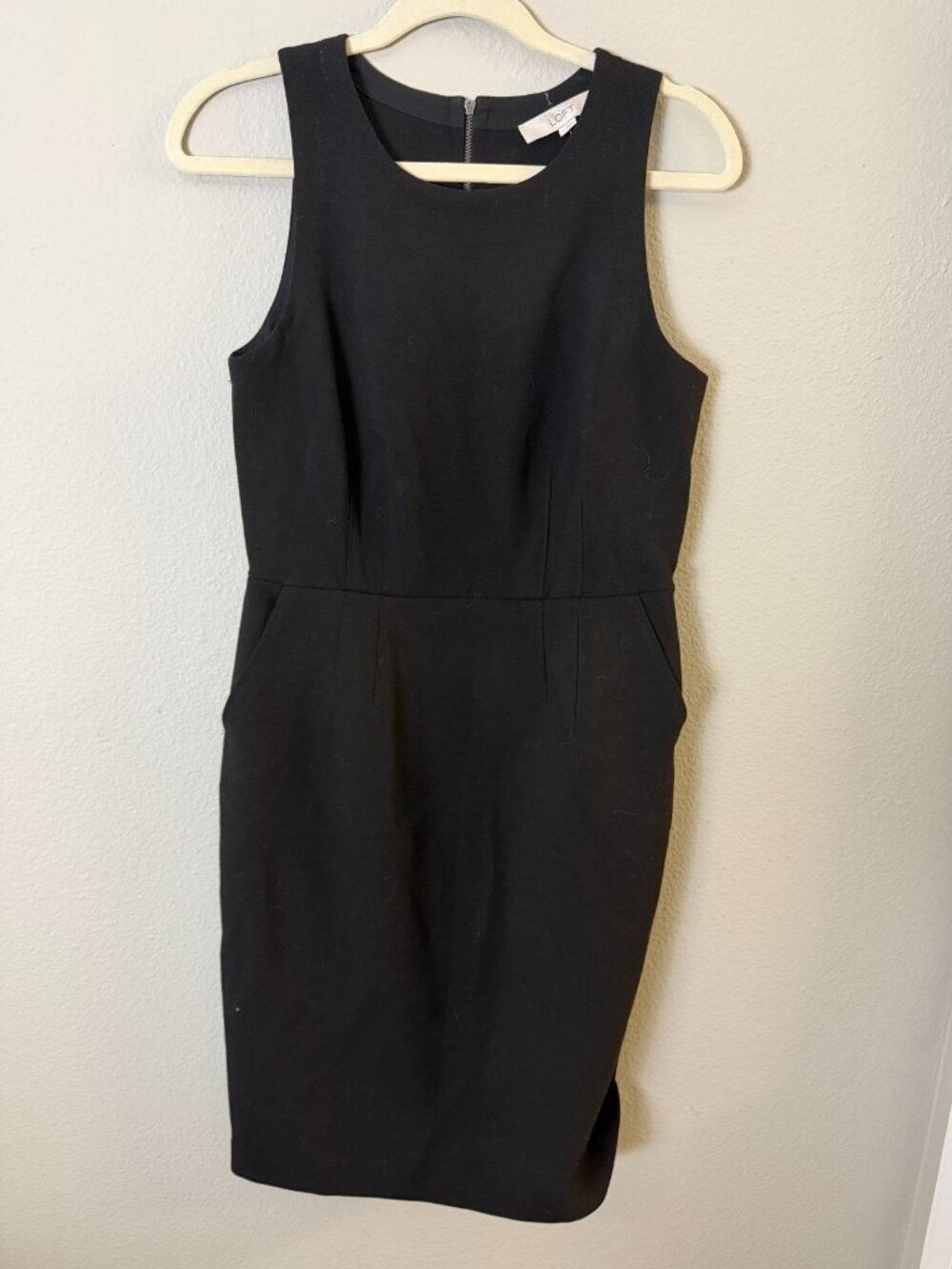 Ann Taylor LOFT Black Sheath Dress size 6 Sleeveless Pencil Career Boss NWT's